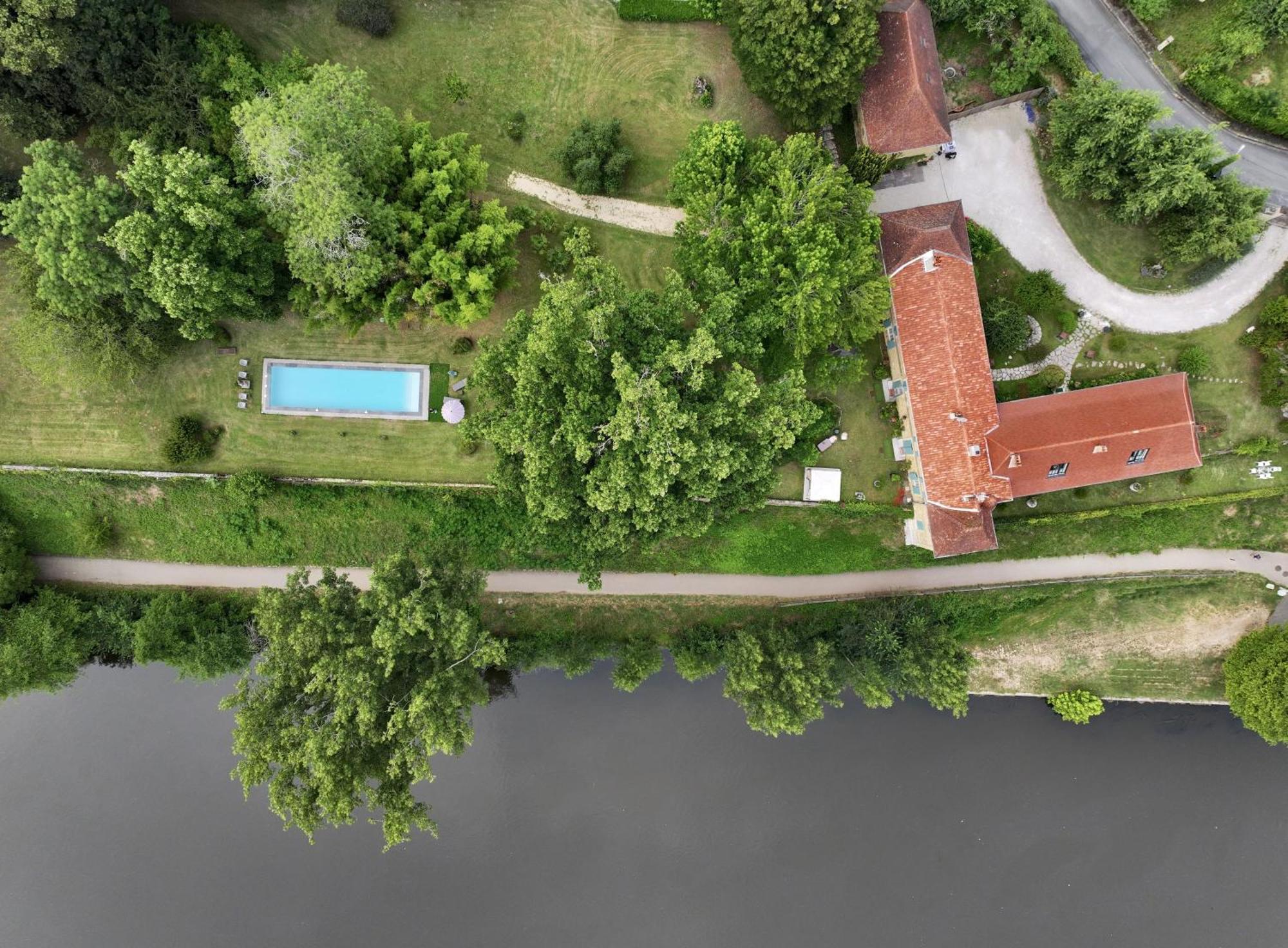 La Rebiere D'Or, B&B Et Gite Mouleydier ภายนอก รูปภาพ